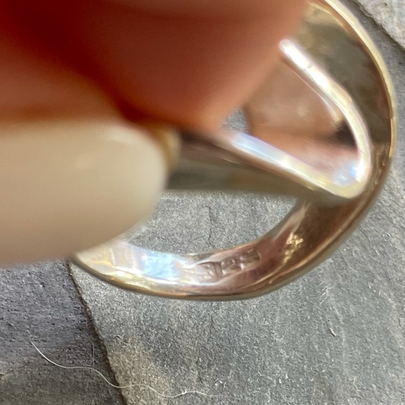 Sterling Silver Ring - Picture 5 of 9